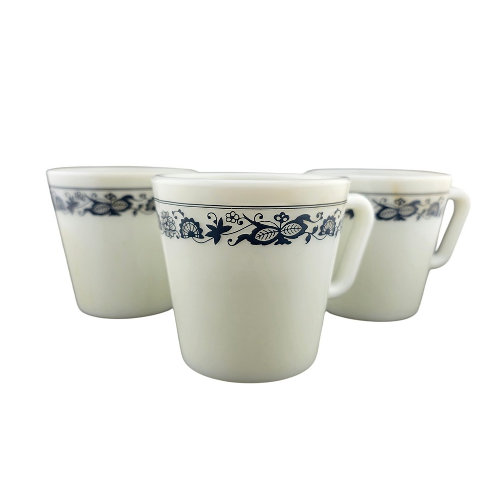 Pyrex Old Town Blue Onion Milk Glass Coffee Mugs Set 3 Retro Kitchen No. 1410